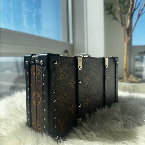 Louis Vuitton Brown and Black Monogram Trunk - Picture 13 of 14